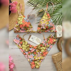 Billabong 🥝 Floral Tri Top x Fiji Bottom Bikini Set 👙🌼🌴